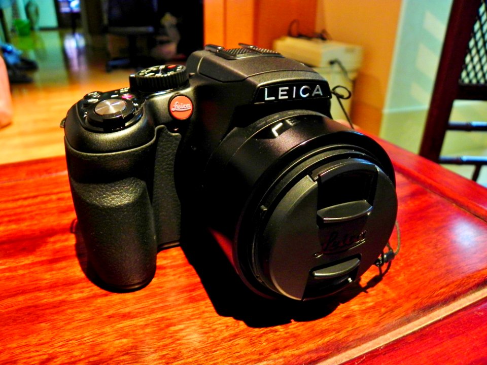 Leica V-Lux 4 with Len Cap 20130420