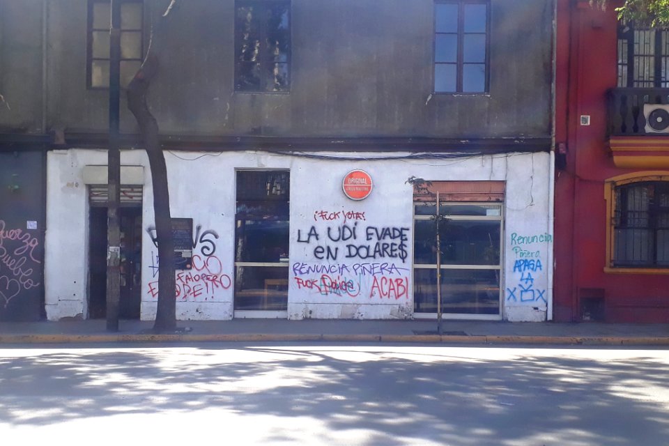 La UDI evade en dólares