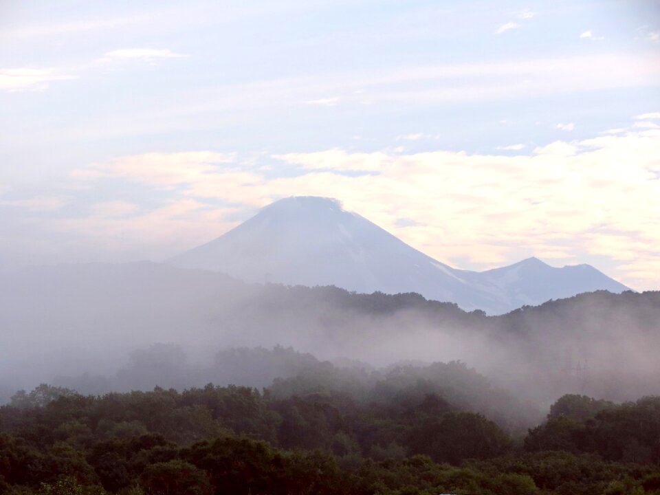 Volcanoes ridge dahl photo