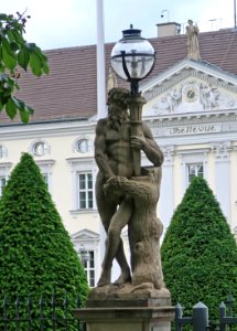 Leuchterfigur 3 Schloss Bellevue Berlin
