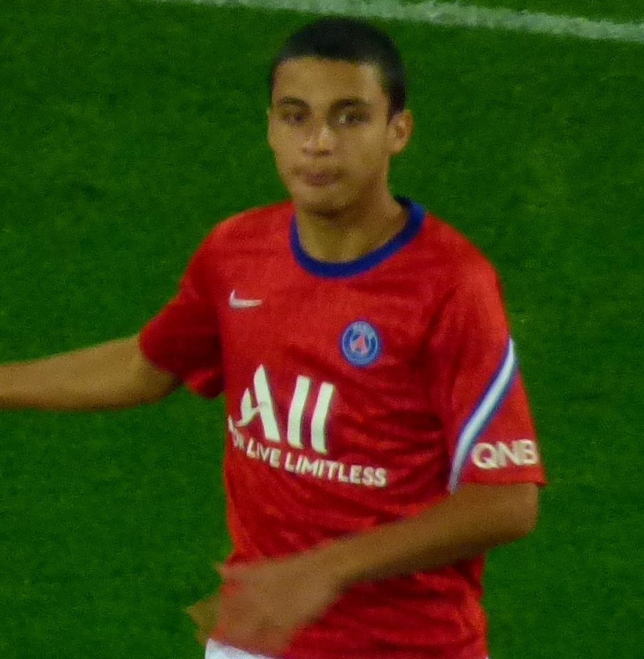 Lens - PSG (10-09-2020) 12 (cropped)