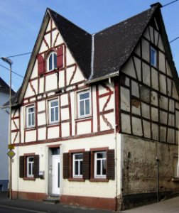 Linzhausenstraße 66