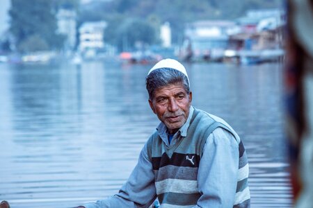 Kashmir dal lake shikara ride photo