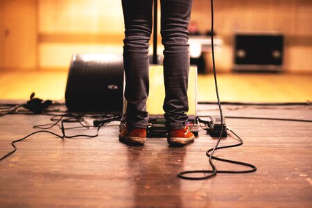 Wires microphone amps