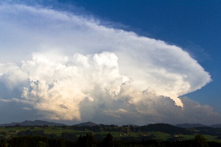 Sky a thunderstorm cell cumulonimbus photo
