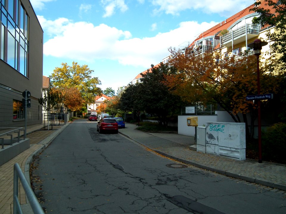2020-10-24 Theodor-Friedrich-Weg, Dresden 01