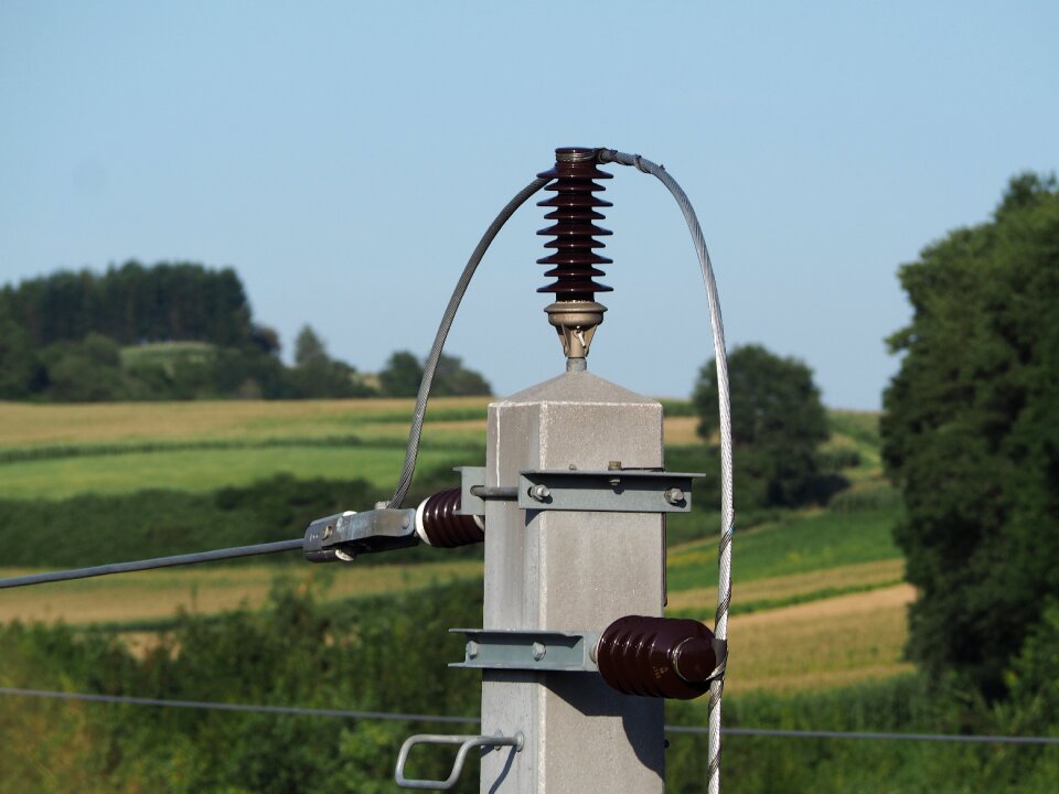 Power line energy strommast