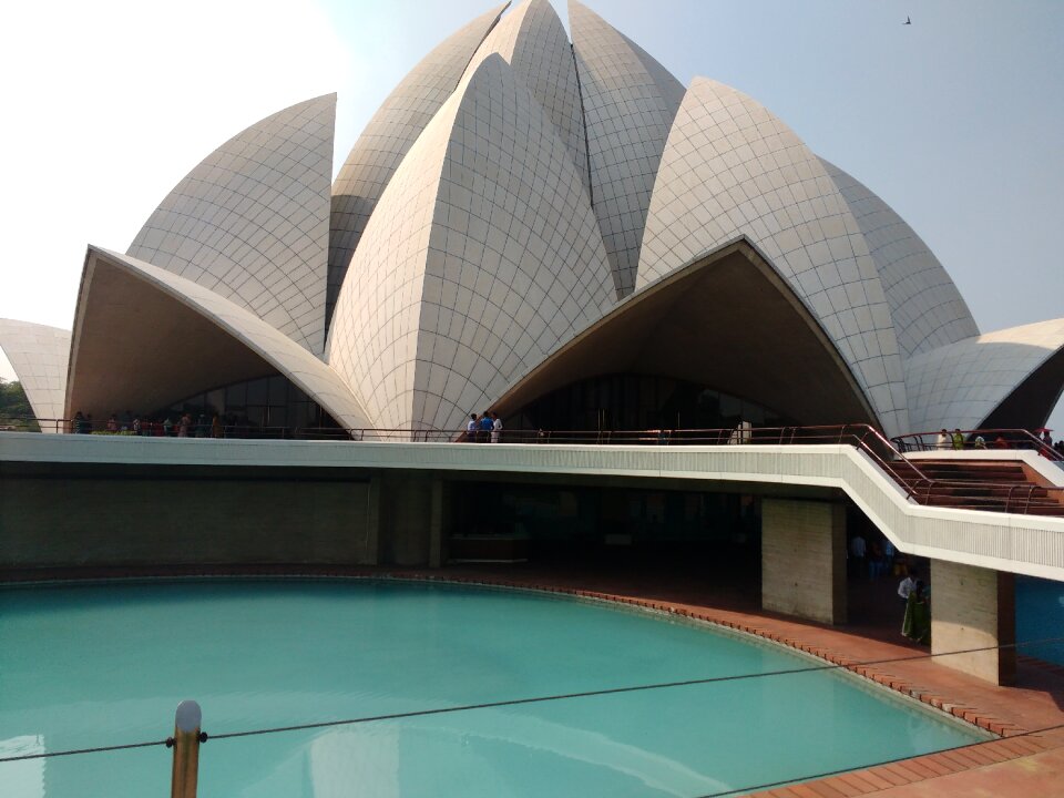 Delhi lotus temple swimming pool