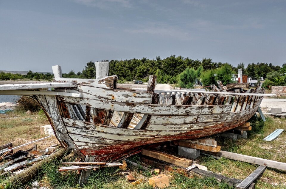 Expired old wood ship wreck