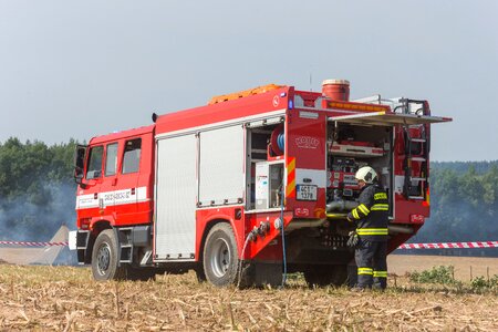 The rescuers red auto