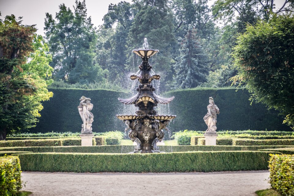 Fountain park chateau lednice