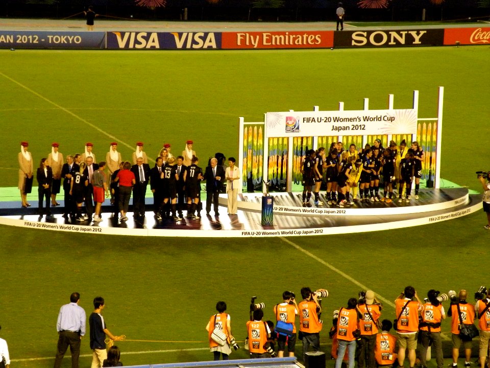 2012 FIFA U-20 Women's World Cup Champions 04