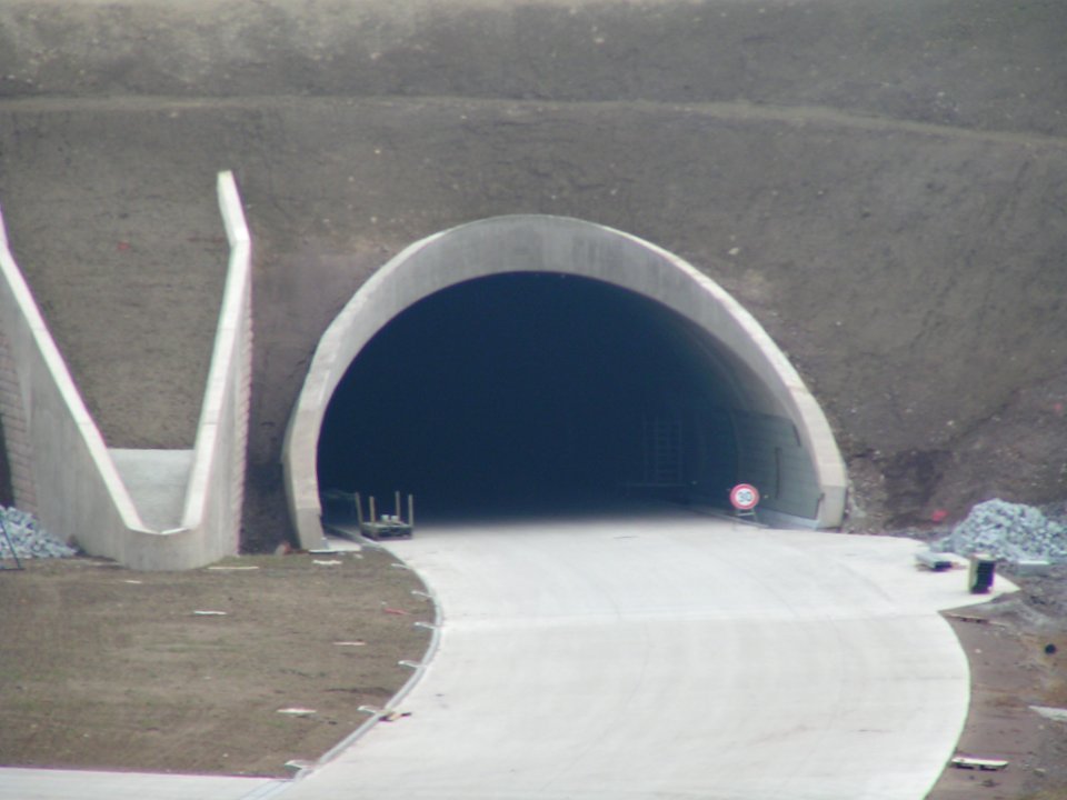 2004-03-28 Dölzschener Tunnel, Dresden 03