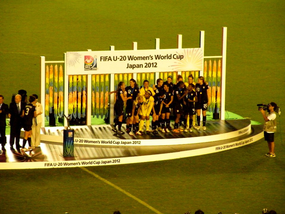 2012 FIFA U-20 Women's World Cup Champions 02