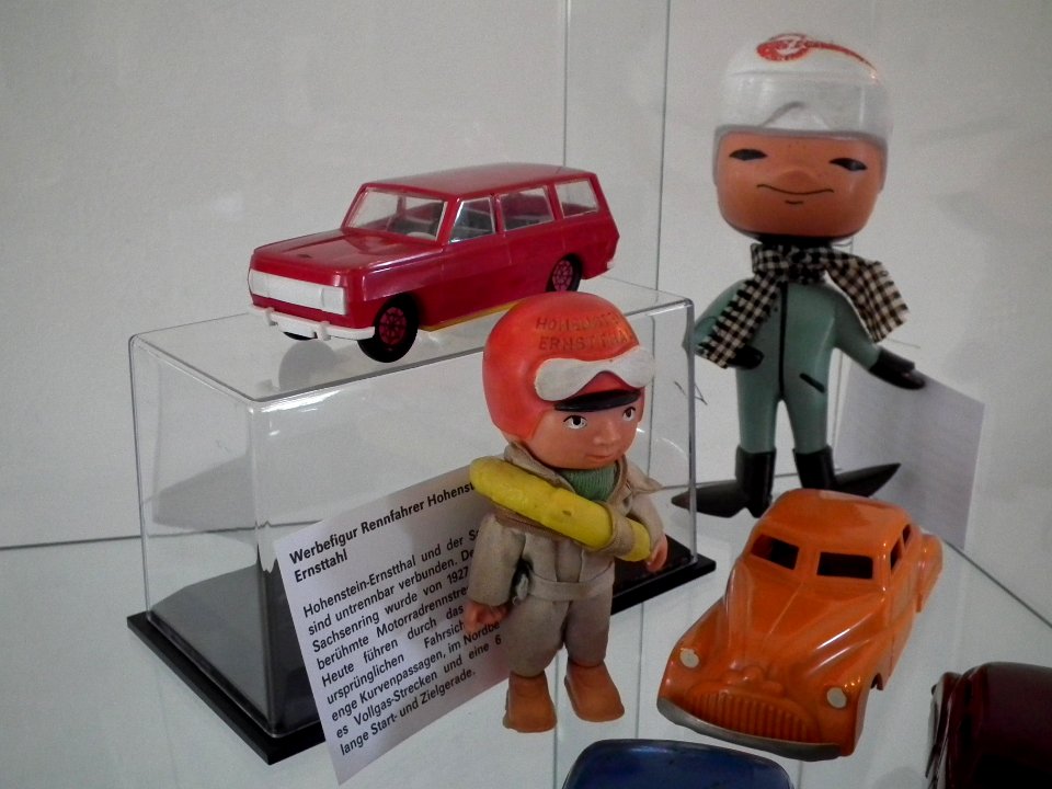 2020-01-25 Barockschloss Rammenau Sonderausstellung Erinnerungen aus Blech und Plaste - Modellspielzeug aus der DDR 17
