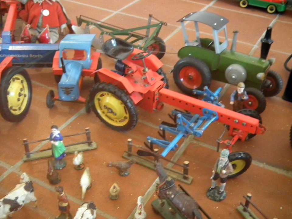 2020-01-25 Barockschloss Rammenau Sonderausstellung Erinnerungen aus Blech und Plaste - Modellspielzeug aus der DDR 59