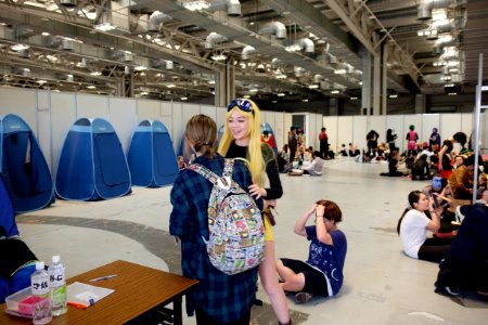 Comic Horizon 4 & Bring It On 5 Clothing and Make-up Area 20180505