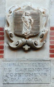 Coat of arms in Cour Henri IV Barthelemy de Casenoue