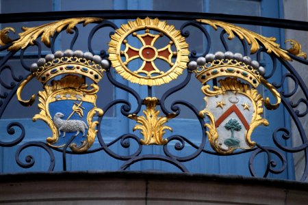 Coats of arms, balcony of Capitole of Toulouse 01