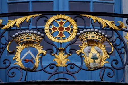 Coats of arms, balcony of Capitole of Toulouse 02