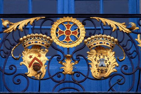 Coats of arms, balcony of Capitole of Toulouse 12