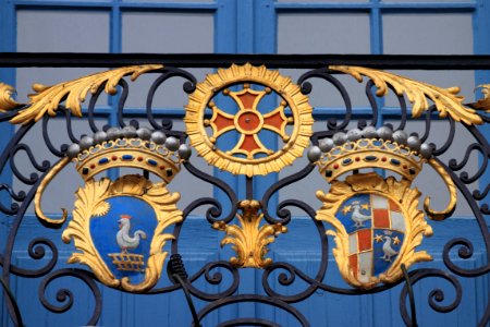 Coats of arms, balcony of Capitole of Toulouse 16