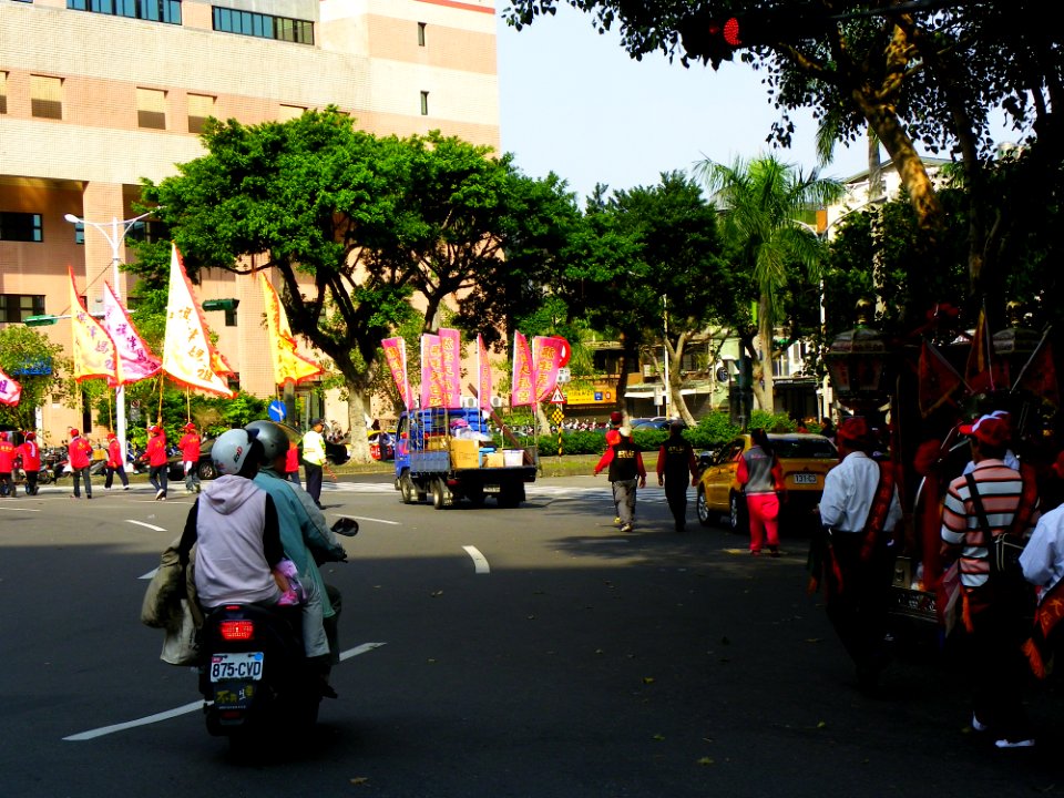 Ciyou Temple Mazu Cruise Parade 20131117-029
