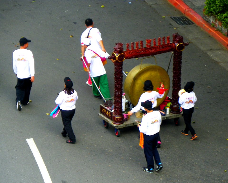 Ciyou Temple Mazu Cruise Parade 20131117-003