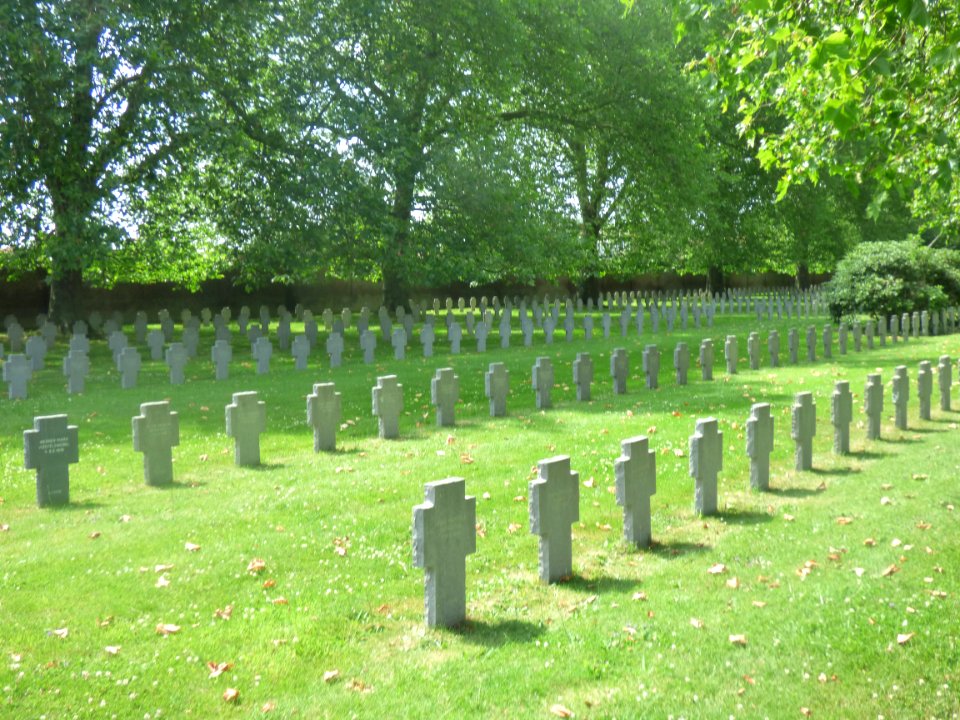 Cimetière militaire allemand de Billy-Montigny 18