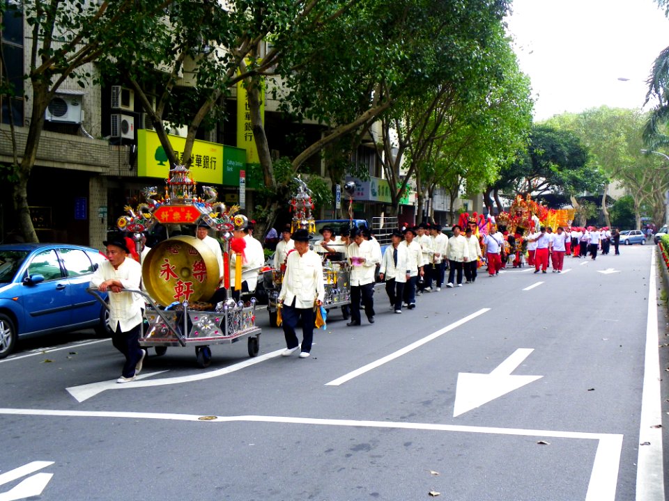 Ciyou Temple Mazu Cruise Parade 20131117-077
