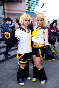 Cosplayers of Kagamine Rin and Len in CWT39 20150228