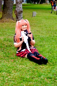 Cosplayer of Junko Enoshima, Danganronpa Sitting on Lawn at CWT41 20151212