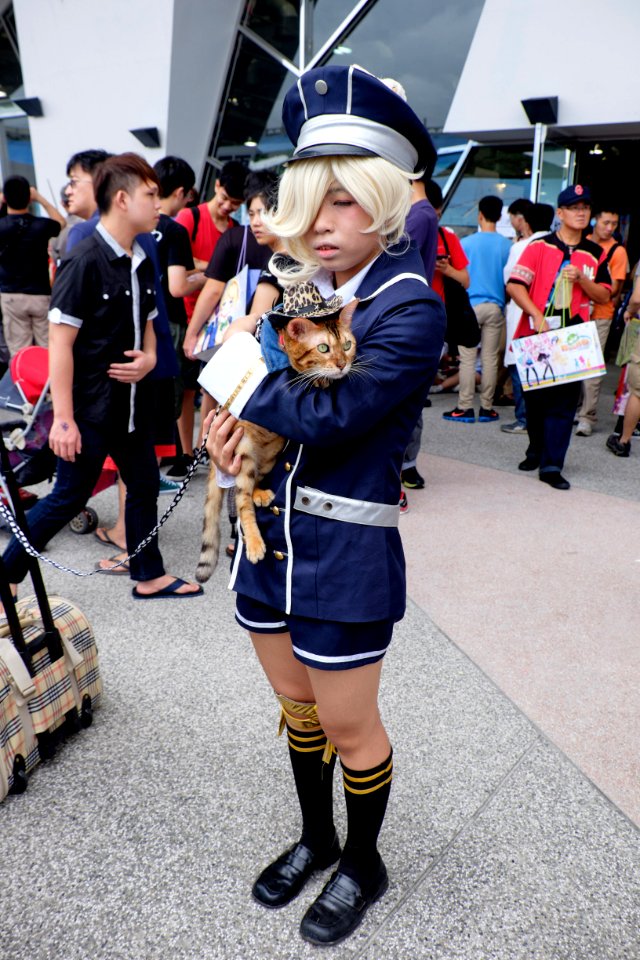 Cosplayer of Gokotai, Tōken Ranbu with Cat at FF26 20150830