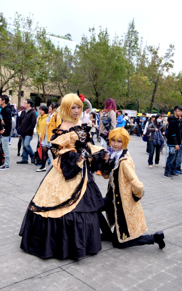 Cosplayers of Kagamine Rin and Len at CWT41 20151212