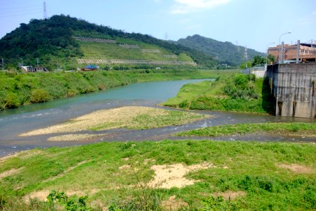 Confluence of Keelung River and Baochangkeng Creek 20170327a