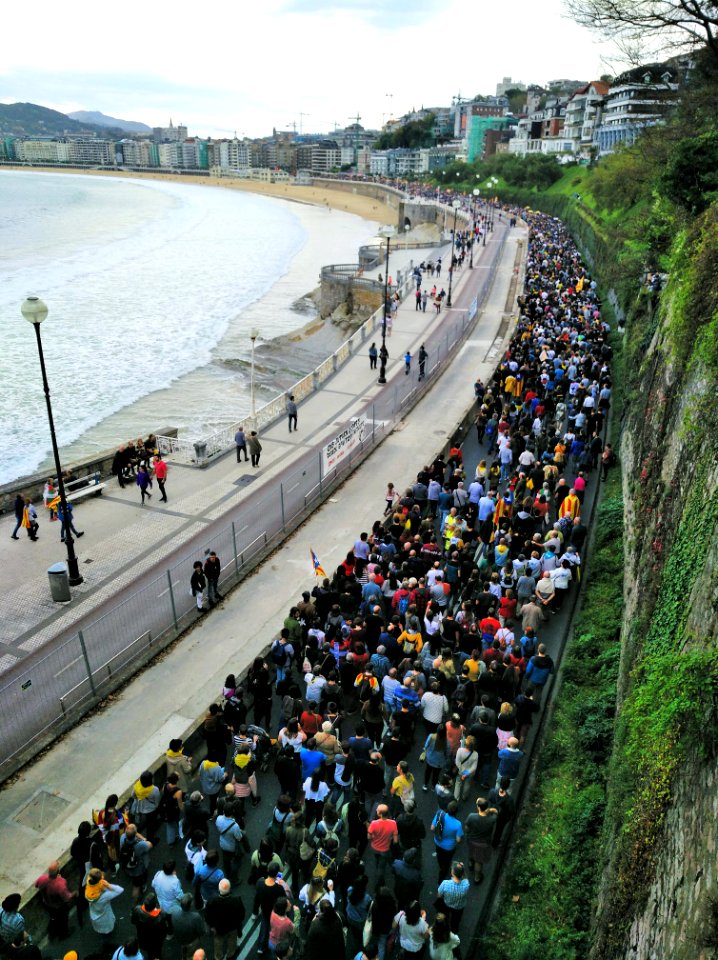Buruzagi katalanen kontrako epaiak - protesta Donostia (02)