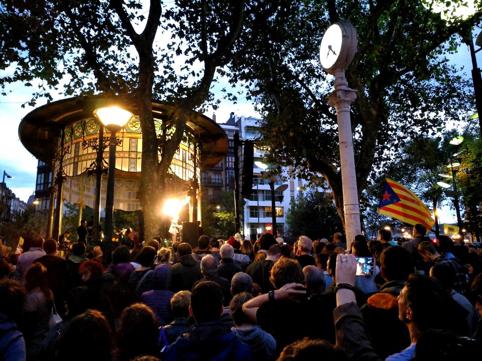 Buruzagi katalanen kontrako epaiak - protesta Donostia
