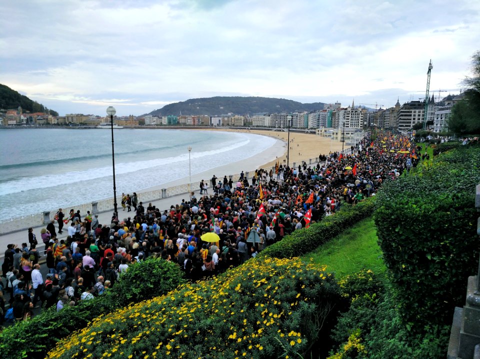 Buruzagi katalanen kontrako epaiak - protesta Donostia (04)