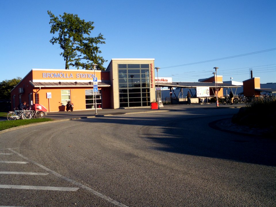 Bromolla station new