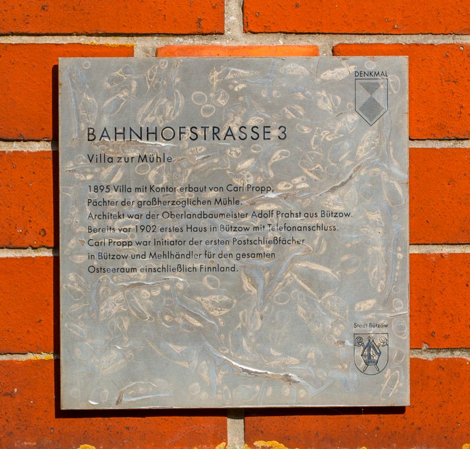 Buetzow Bahnhofstrasse 3 Villa zur Muehle 03