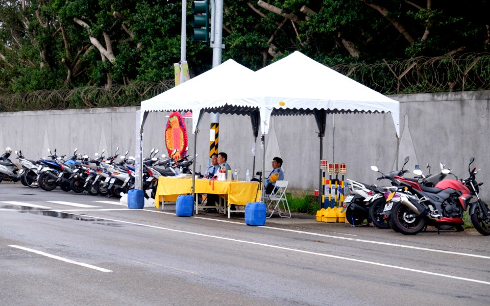 Check Point for Vehicles on Zhongzheng Road, Hsinxchu City 20151121