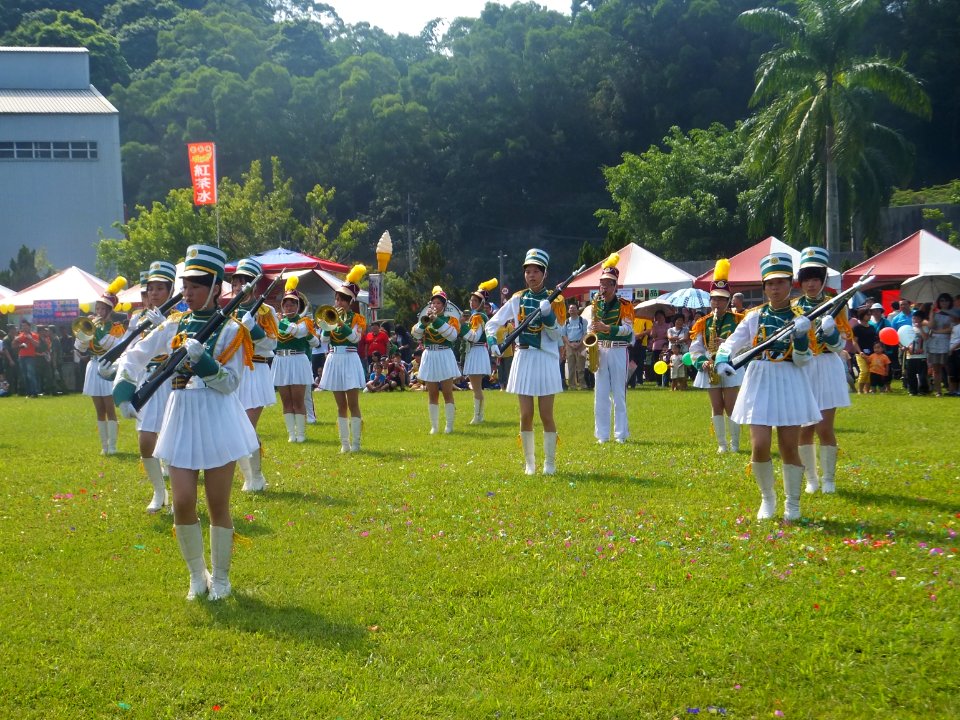 Caotun Commercial & Industrial Vocational Senior High School Marching Band Performing 20121013c