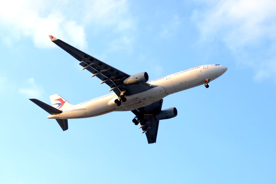 China Eastern Airlines Airbus A330-343X B-5969 on Final Approach at Taipei Songshan Airport 20161105