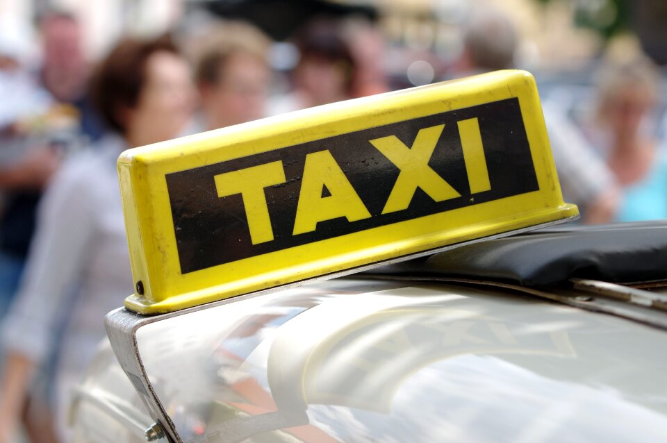 Yellow cab traffic means of rail transport