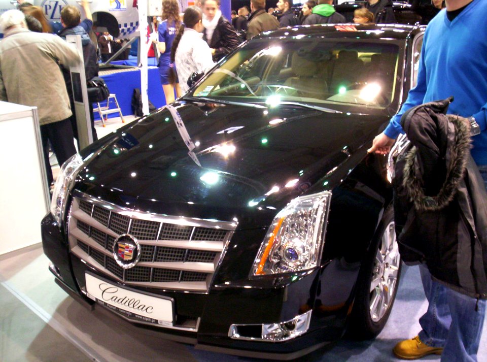 Cadillac CTS II front Poznan 2011