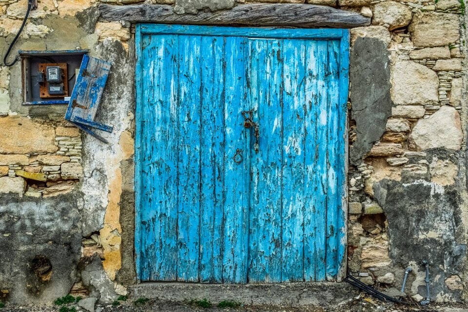 Wall entrance doorway
