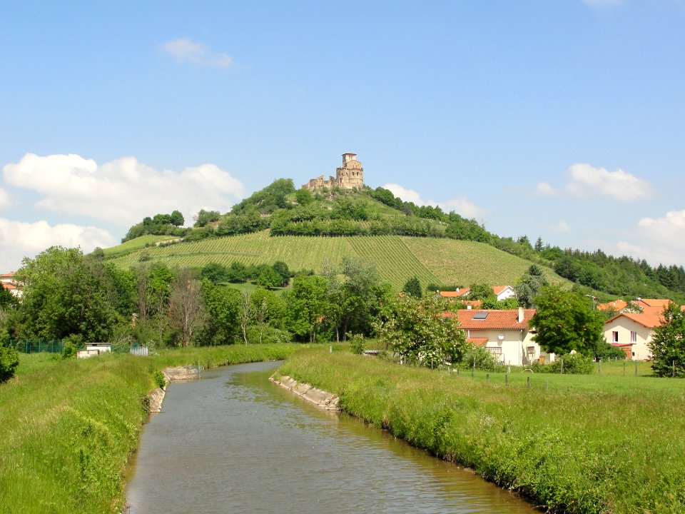 Canal Forez & prieuré Saint-Romain Puy (42)