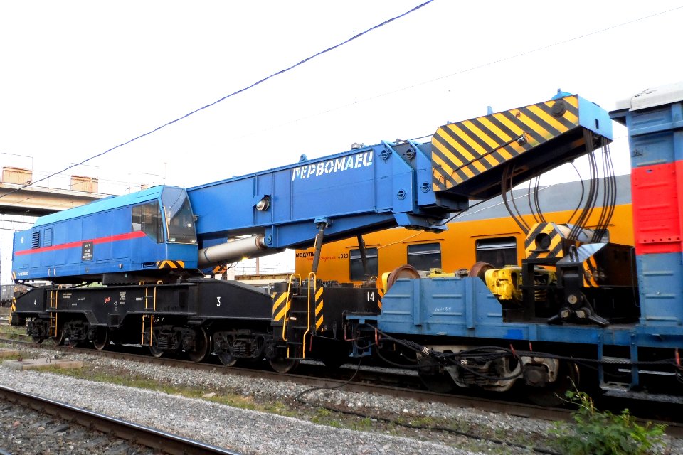 Emergency-repair-recovery train (06)