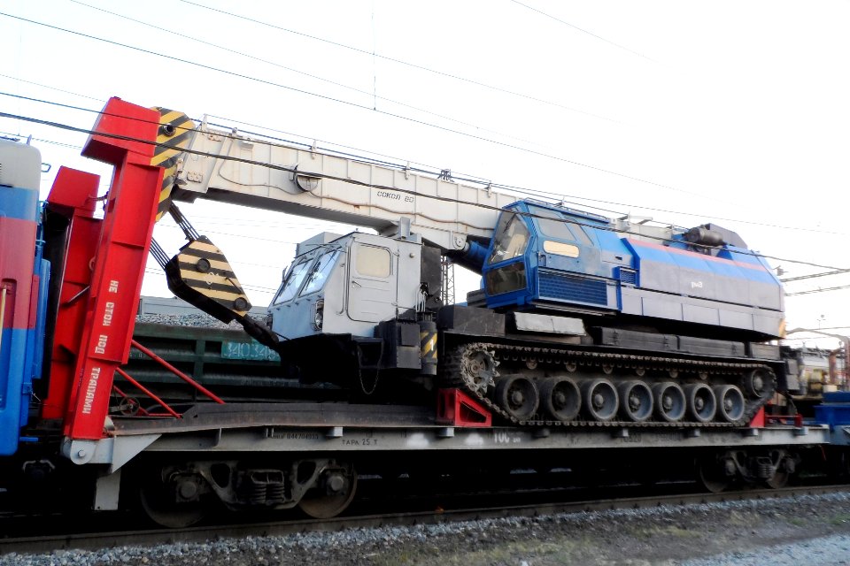 Emergency-repair-recovery train (08)