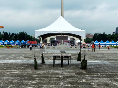 Empty Service Desk Tent after Event 20140607